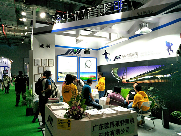 5cece5de219f2.jpg
